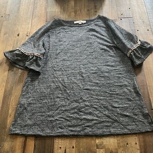 Loft flutter sleeve top - size medium